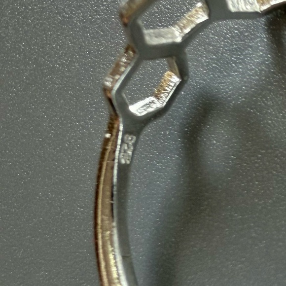 Sterling Silver Honey Comb Ring - Picture 4 of 11